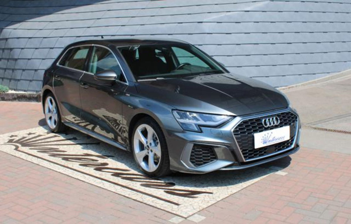 Audi A3 Sportback 2.0 tdi Business 150cv s-tronic