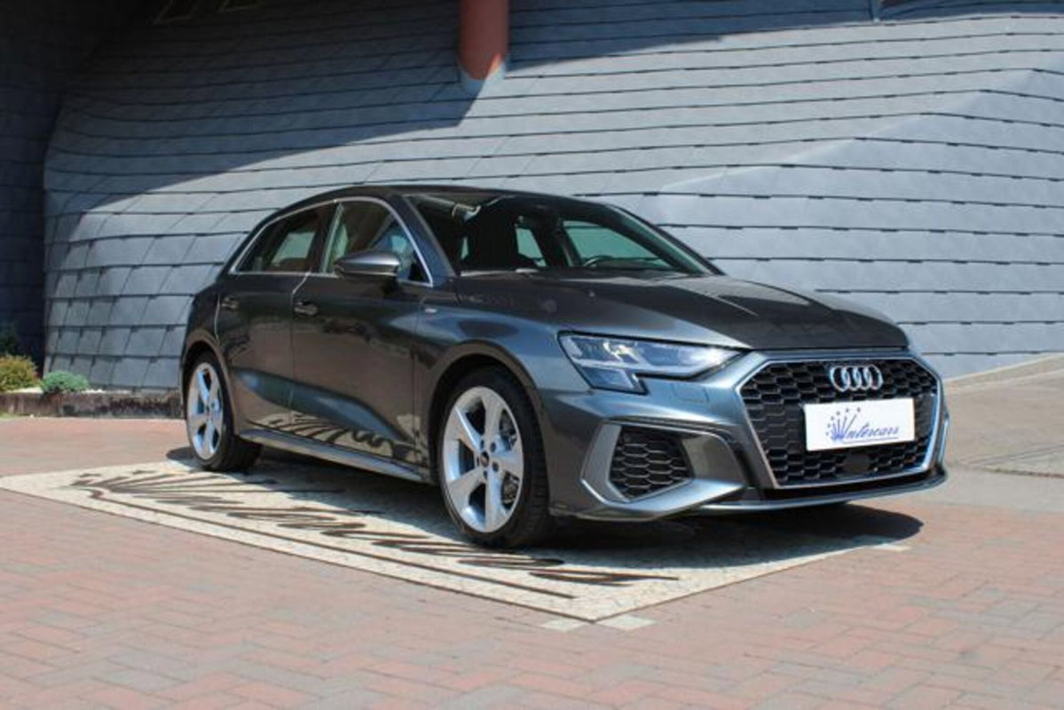 Audi A3 Sportback 2.0 tdi Business 150cv s-tronic (2)