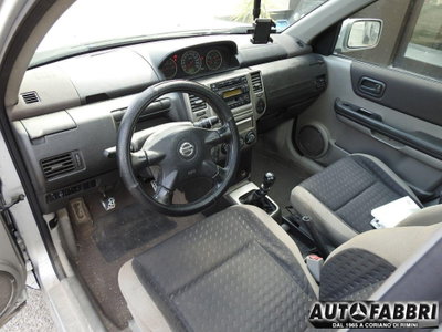 Nissan X-Trail 2.2 dCi Elegance (12)