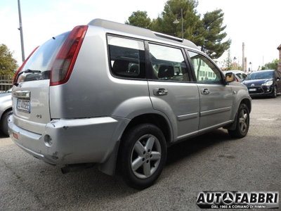 Nissan X-Trail 2.2 dCi Elegance (5)