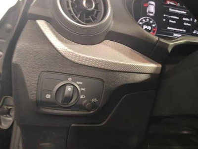 Audi Q2 Q2 35 TFSI S tronic Business (12)