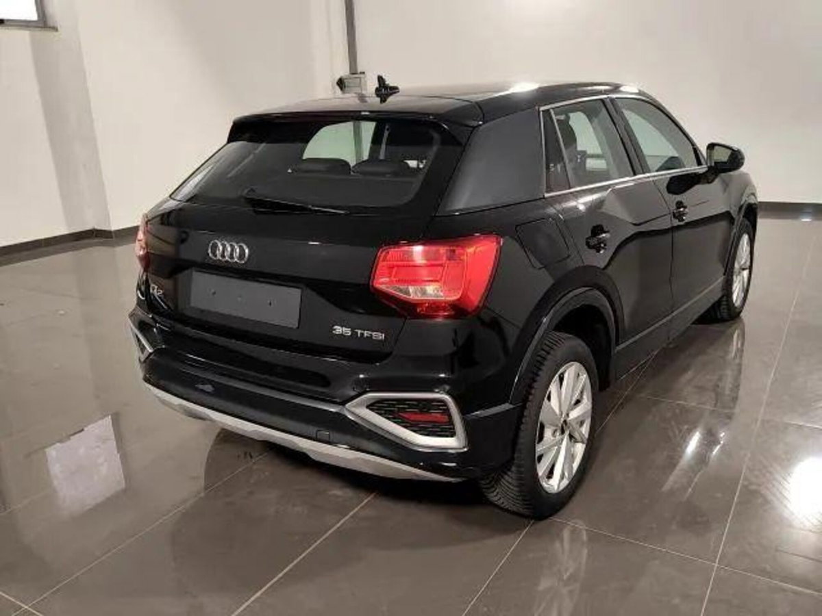 Audi Q2 Q2 35 TFSI S tronic Business (4)