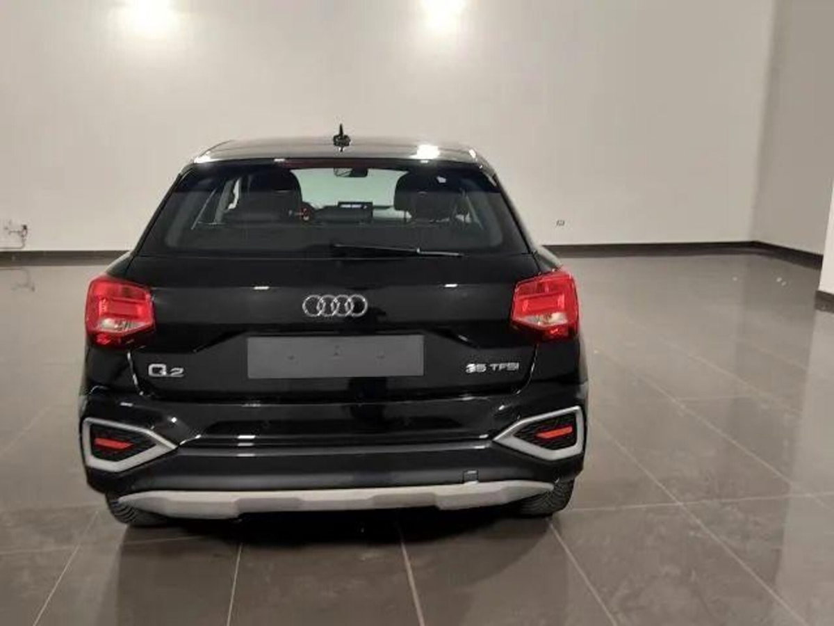 Audi Q2 Q2 35 TFSI S tronic Business (5)