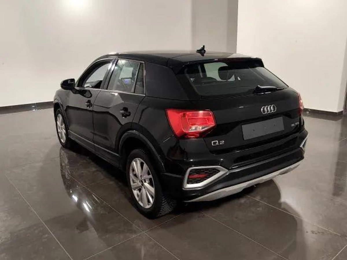 Audi Q2 Q2 35 TFSI S tronic Business (6)