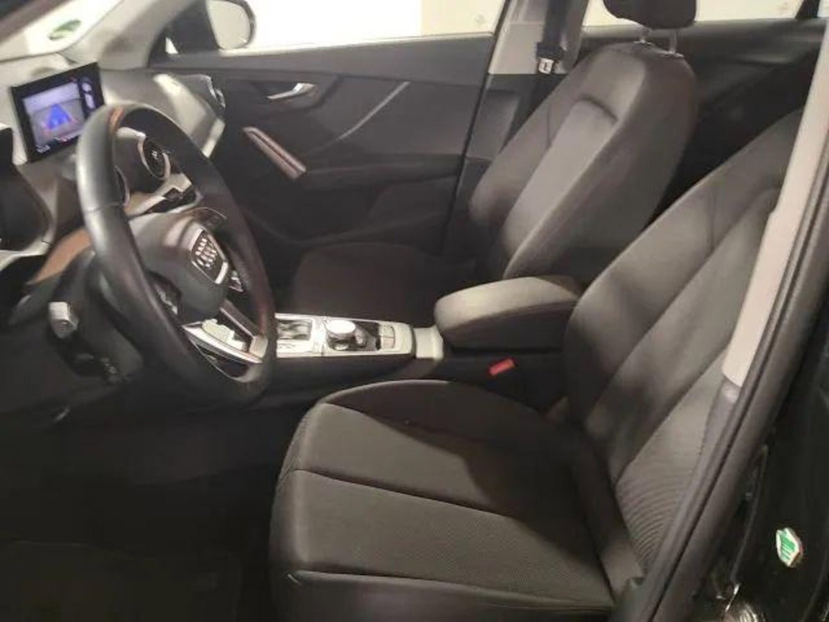 Audi Q2 Q2 35 TFSI S tronic Business (8)