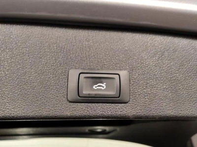 Audi Q2 Q2 35 TFSI S tronic Business (14)