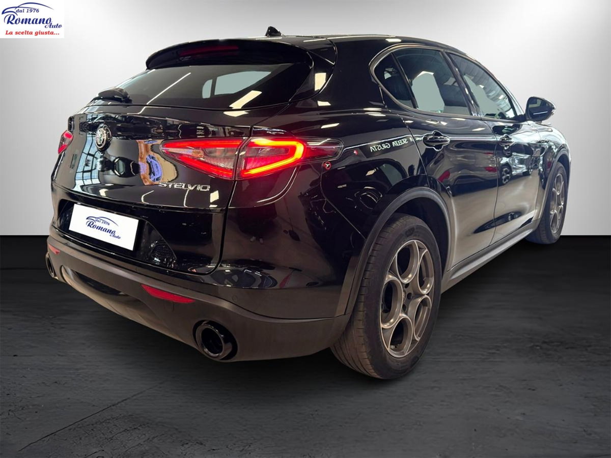 Alfa Romeo Stelvio Stelvio 2.2 Turbodiesel 160 CV AT8 RWD Sprint (4)