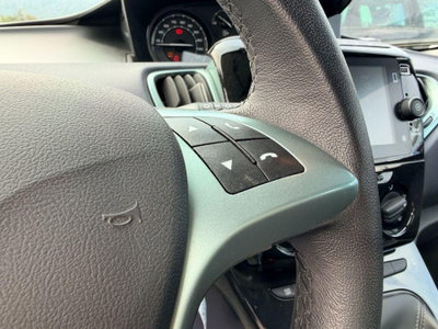 Lancia Ypsilon 1.0 FireFly 5 porte S&S Hybrid Gold Plus (17)