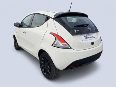 Lancia Ypsilon 1.0 FireFly 5 porte S&S Hybrid Gold Plus (4)
