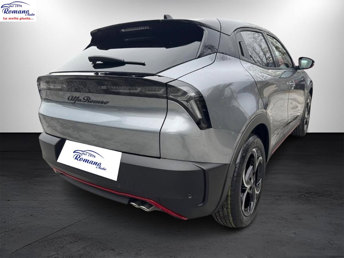 Alfa Romeo Junior elettrica Speciale 156cv (4)