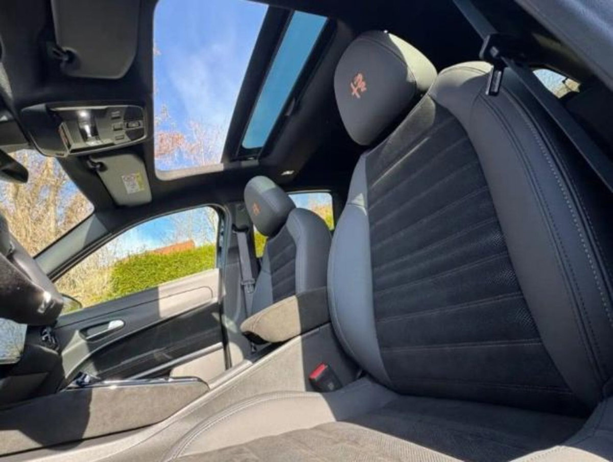 Alfa Romeo Junior 1.2 ibrida Q4 Intensa 145cv edct6 (10)