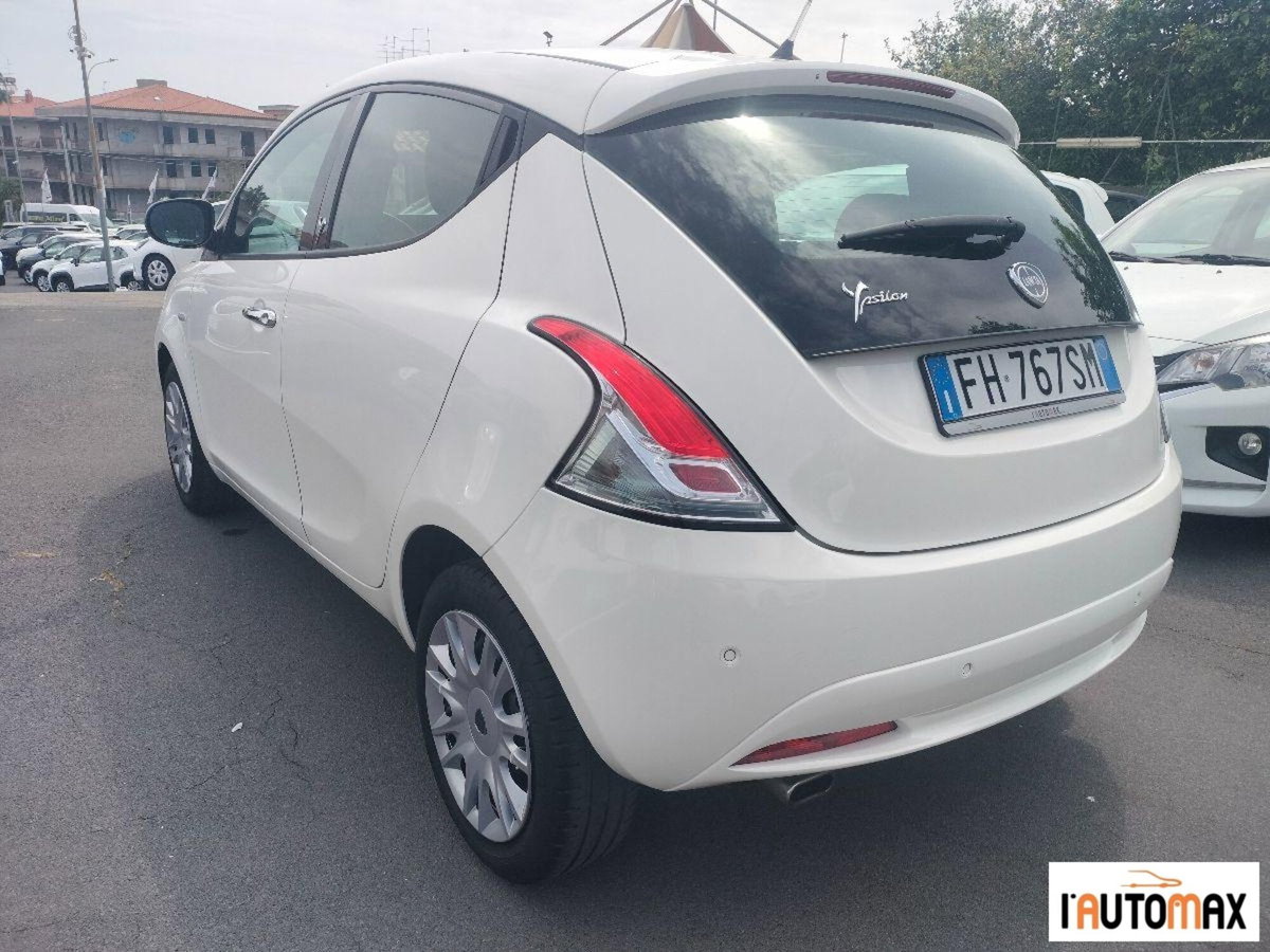 Lancia Ypsilon 1.3 MJT 16V 95 CV 5 porte S&S Gold (6)