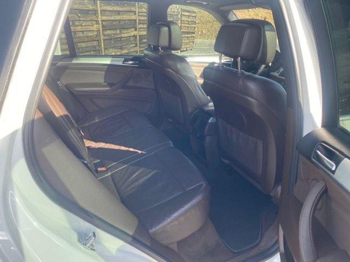 BMW X5 xDrive30d Attiva (11)