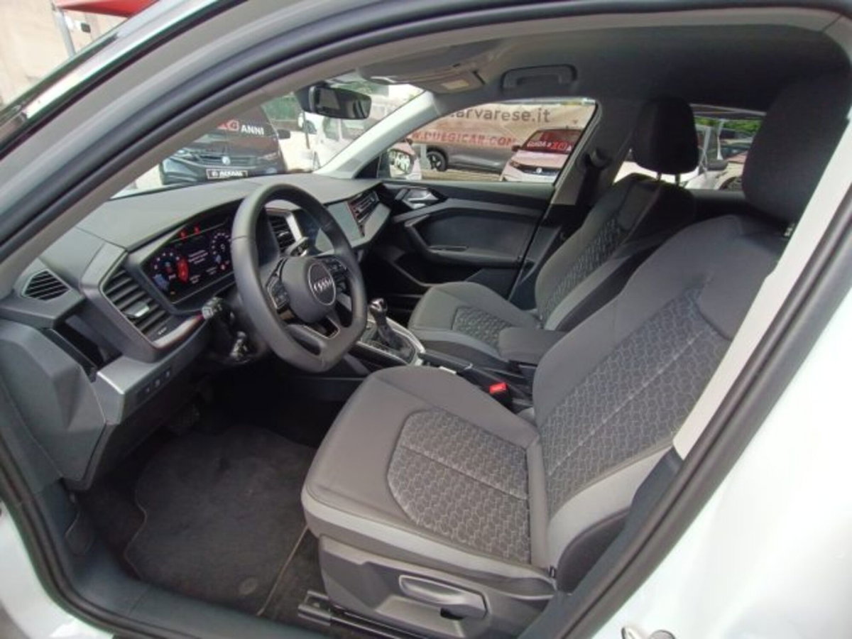 Audi A1 Sportback 30 TFSI S tronic Identity Black (10)