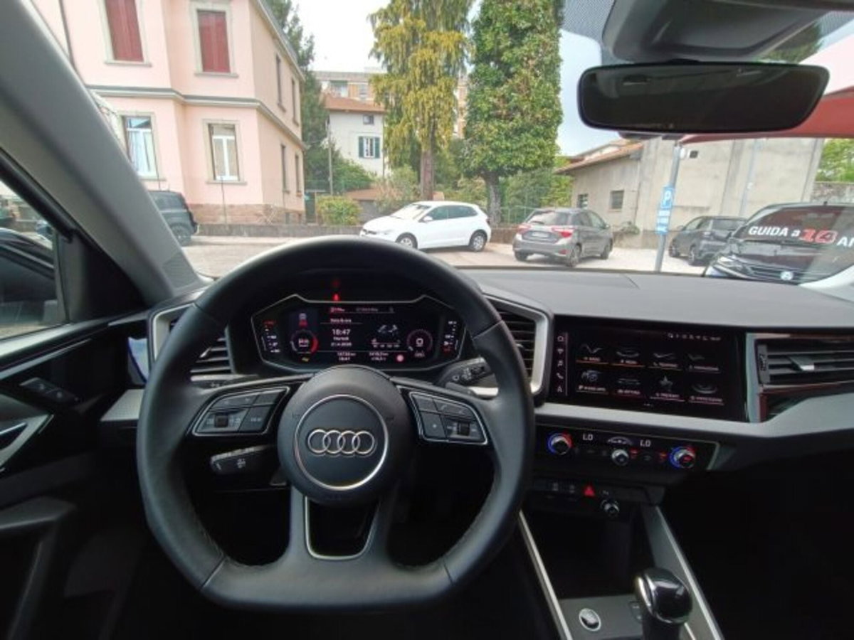 Audi A1 Sportback 30 TFSI S tronic Identity Black (14)