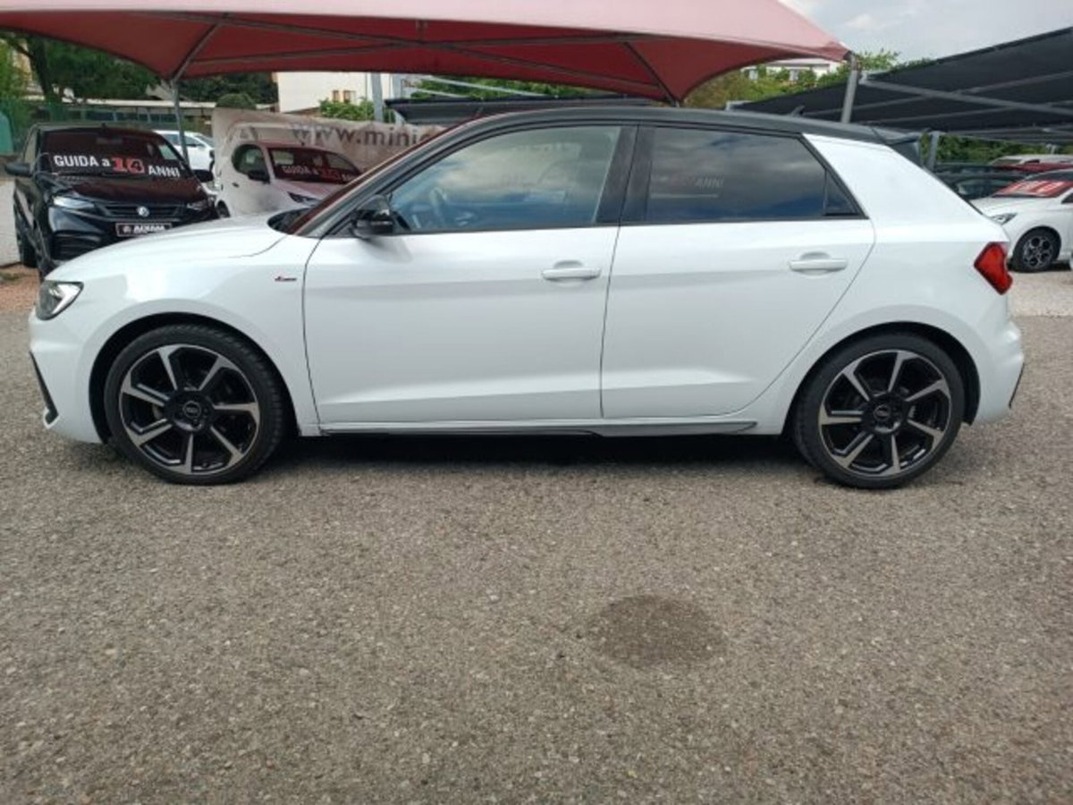 Audi A1 Sportback 30 TFSI S tronic Identity Black (4)