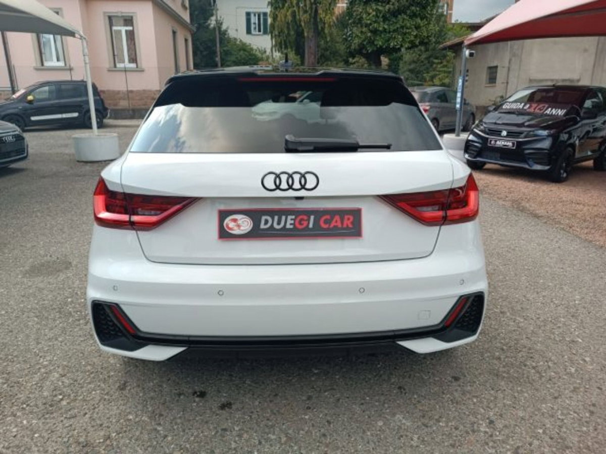 Audi A1 Sportback 30 TFSI S tronic Identity Black (6)