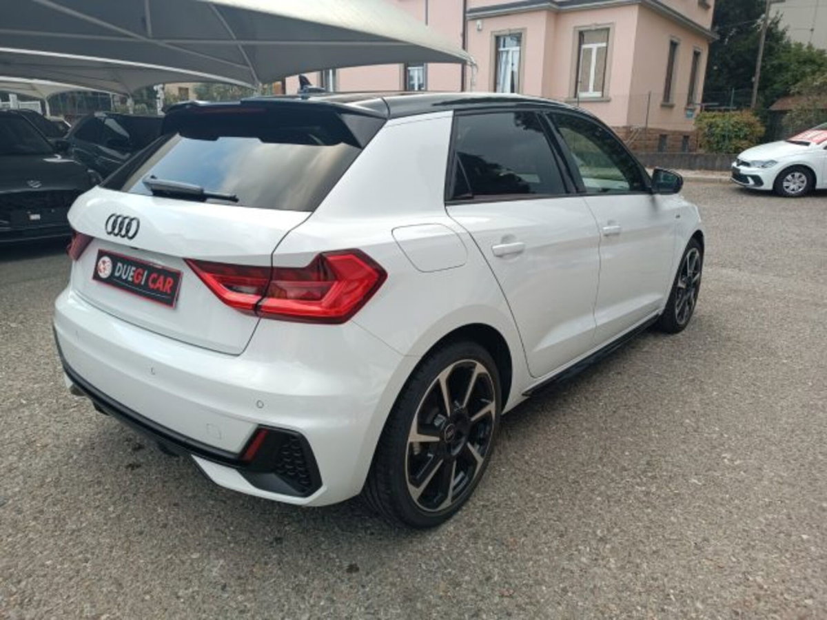 Audi A1 Sportback 30 TFSI S tronic Identity Black (7)