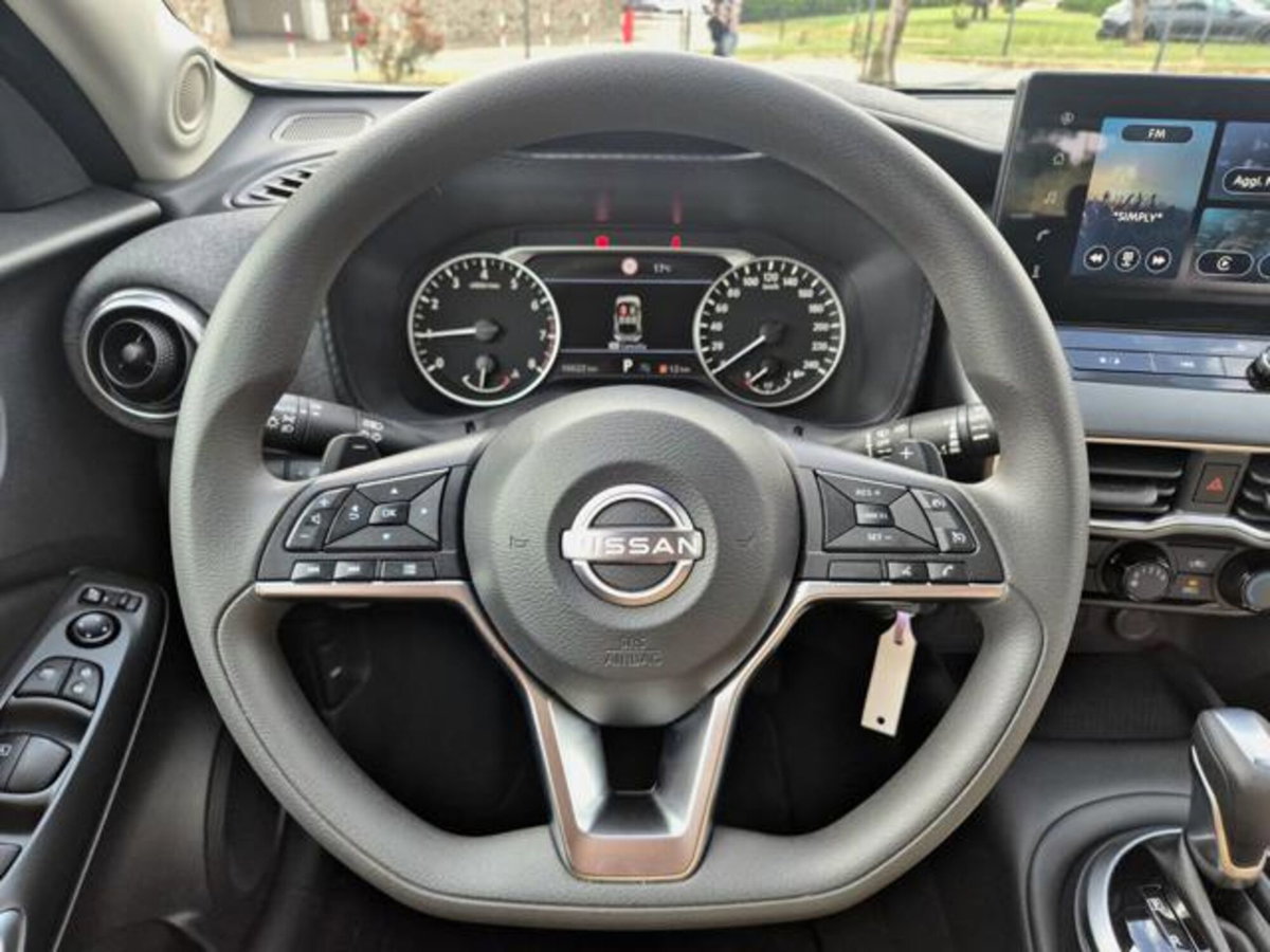 Nissan Juke 1.0 dig-t Acenta 114cv dct (10)