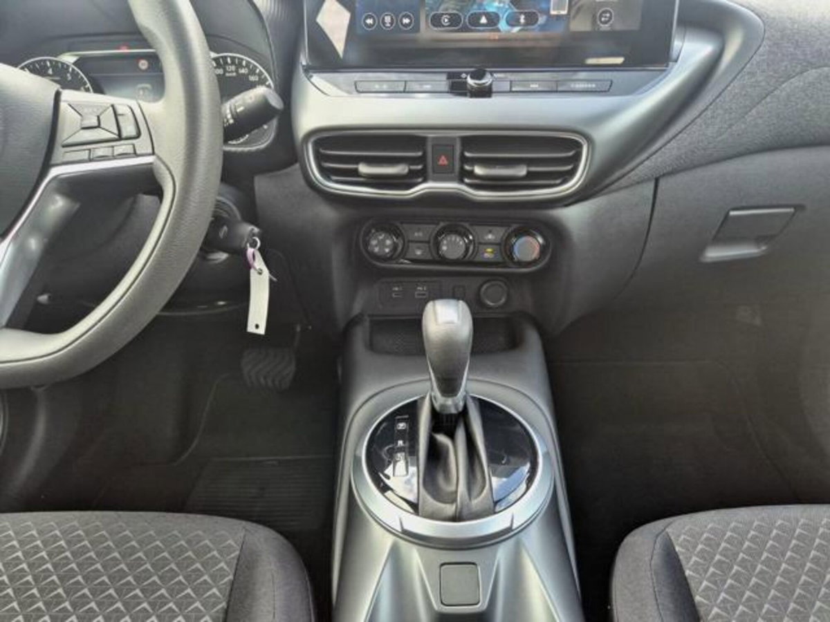 Nissan Juke 1.0 dig-t Acenta 114cv dct (17)