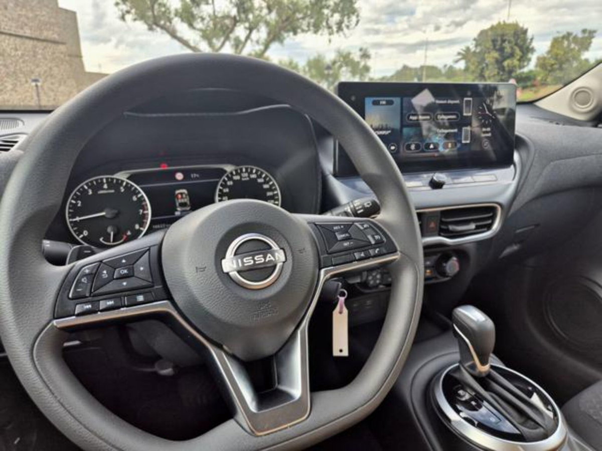 Nissan Juke 1.0 dig-t Acenta 114cv dct (8)