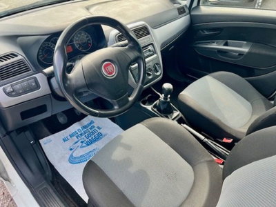 Fiat Punto 1.2 8V 3 porte Easy (16)