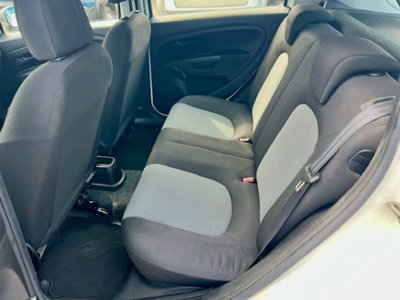 Fiat Punto 1.2 8V 3 porte Easy (9)