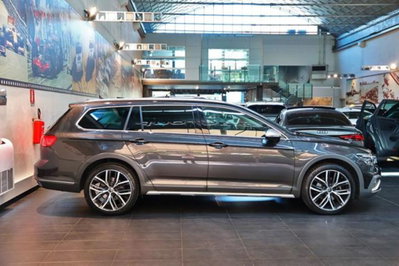 Volkswagen Passat Variant Alltrack 2.0 TDI 200 CV 4MOTION DSG (2)