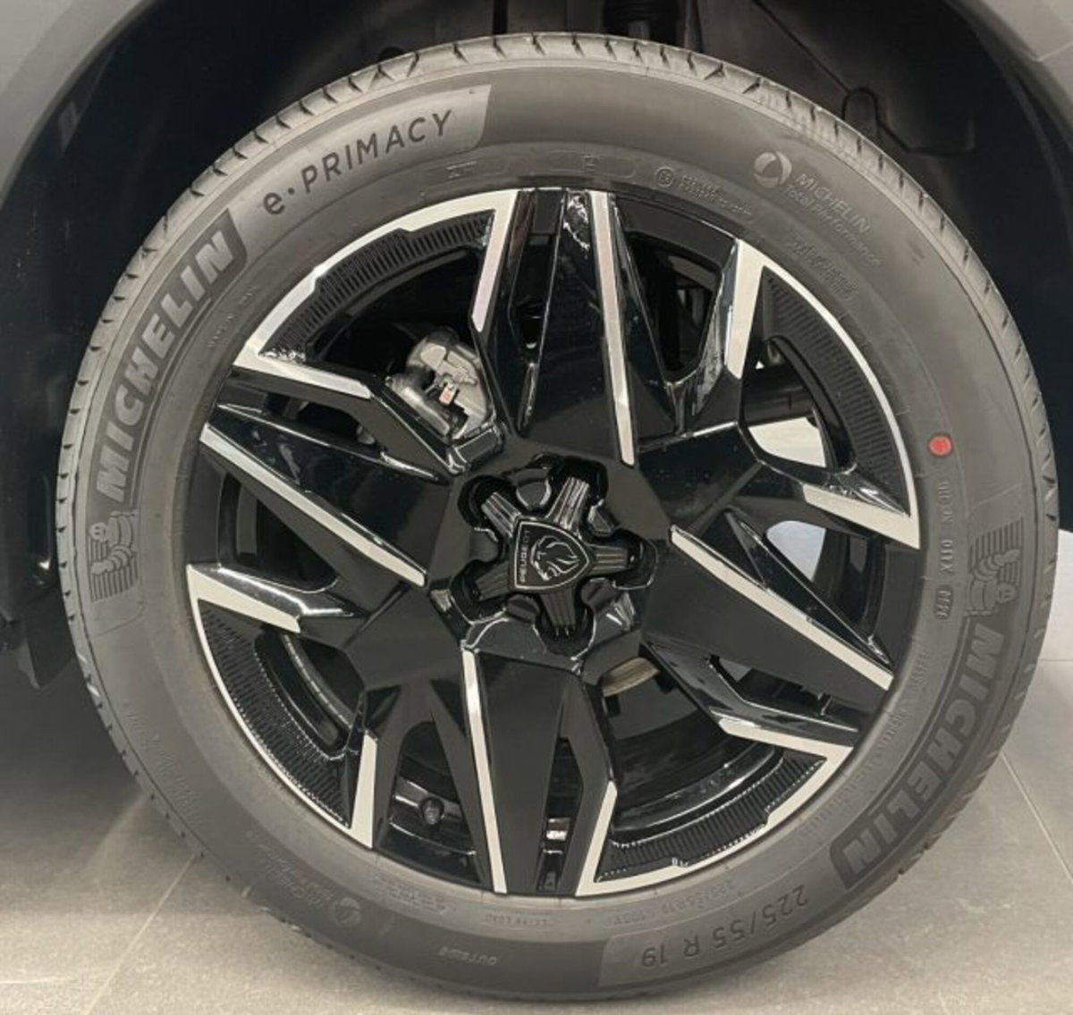 Peugeot 3008 1.2 hybrid Allure Business 145cv e-dcs6 (19)