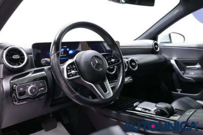 Mercedes-Benz Classe A Sedan 180 d 4p. Sport (5)