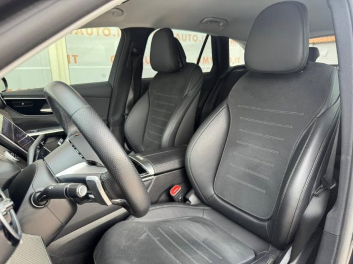 Mercedes-Benz GLC SUV 220 d AMG Line Premium Plus 4matic auto (11)