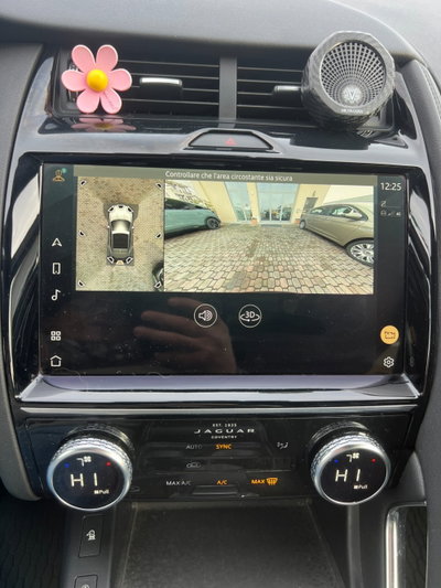 Jaguar E-Pace 2.0d i4 mhev R-Dynamic SE awd 163cv auto (15)