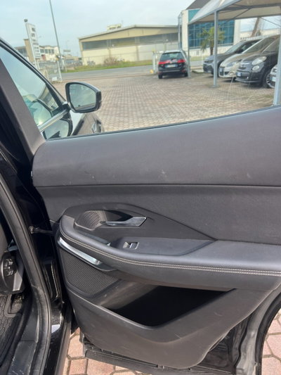 Jaguar E-Pace 2.0d i4 mhev R-Dynamic SE awd 163cv auto (19)