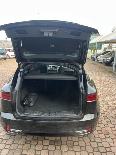 Jaguar E-Pace 2.0d i4 mhev R-Dynamic SE awd 163cv auto (5)