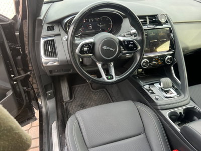 Jaguar E-Pace 2.0d i4 mhev R-Dynamic SE awd 163cv auto (9)