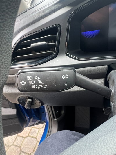 Volkswagen T-Roc 1.0 TSI Life (19)