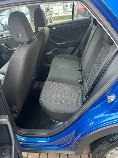 Volkswagen T-Roc 1.0 TSI Life (7)