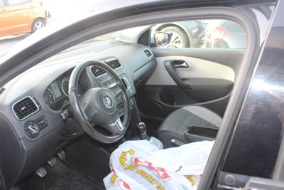 Volkswagen Polo 1.6 TDI 90CV DPF 5 porte Highline (10)