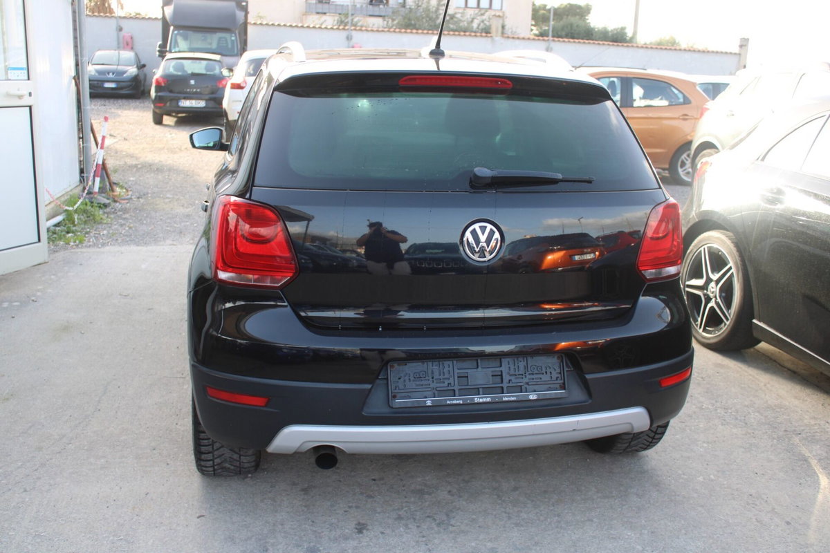 Volkswagen Polo 1.6 TDI 90CV DPF 5 porte Highline (4)