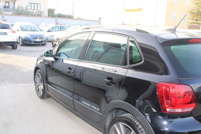 Volkswagen Polo 1.6 TDI 90CV DPF 5 porte Highline (6)