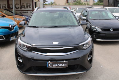 Kia Stonic 1.6 CRDi 110 CV Energy (2)