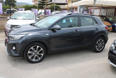 Kia Stonic 1.6 CRDi 110 CV Energy (4)