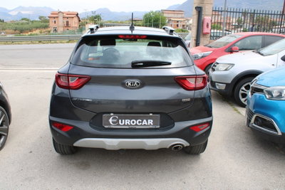Kia Stonic 1.6 CRDi 110 CV Energy (5)