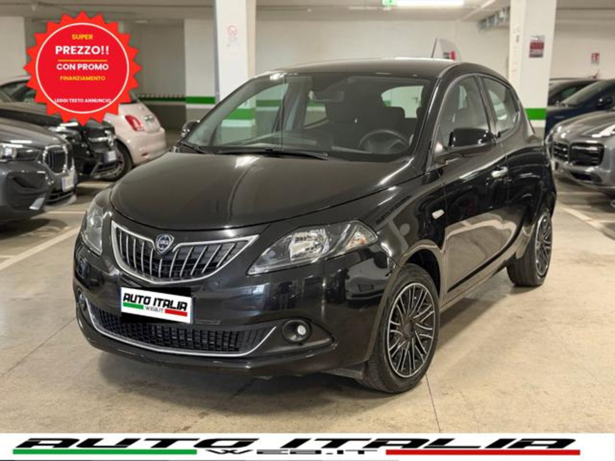 Lancia Ypsilon 1.0 FireFly 5 porte S&S Hybrid Gold Plus