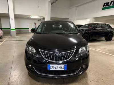 Lancia Ypsilon 1.0 FireFly 5 porte S&S Hybrid Ecochic A. Ferretti (4)