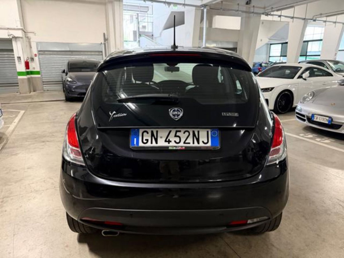 Lancia Ypsilon 1.0 FireFly 5 porte S&S Hybrid Gold Plus (9)