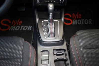 Ford Focus 1.0 EcoBoost Hybrid 125 CV Power. 5p. ST-Line Design (7)