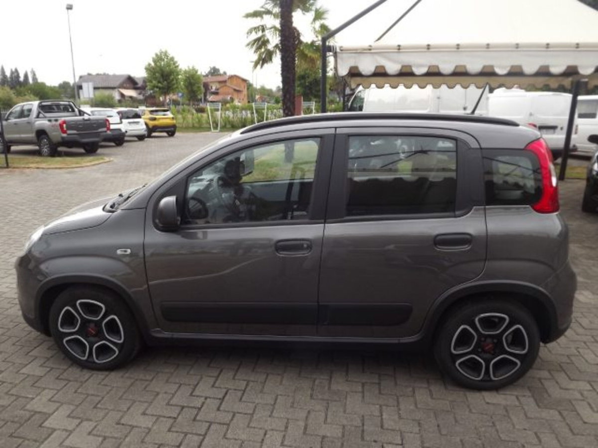 Fiat Panda 1.0 firefly hybrid s&s 70cv (4)