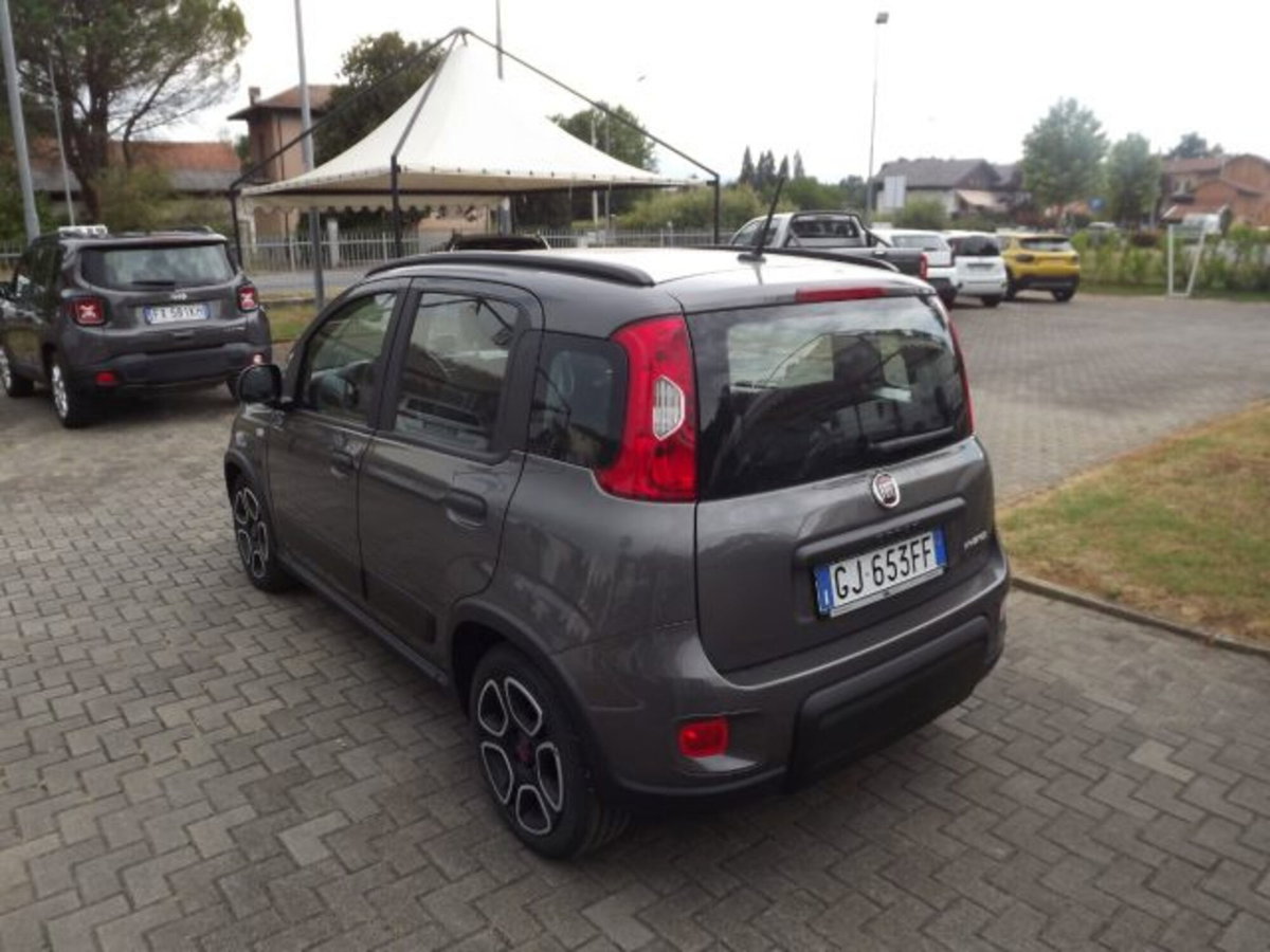 Fiat Panda 1.0 firefly hybrid s&s 70cv (8)