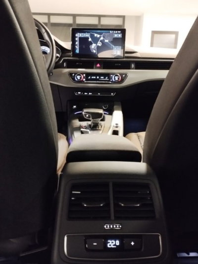 Audi A4 Avant 35 TDI/163 CV S tronic Business Advanced (16)
